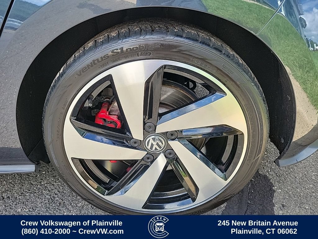 Used 2018 Volkswagen GTI SE w/ SE Leather Package FWD image 19