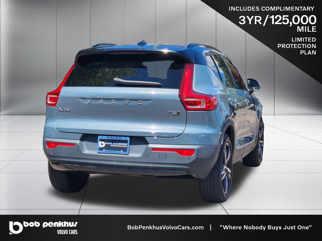 Used 2022 Volvo XC40 T5 R-Design AWD/4WD image 25