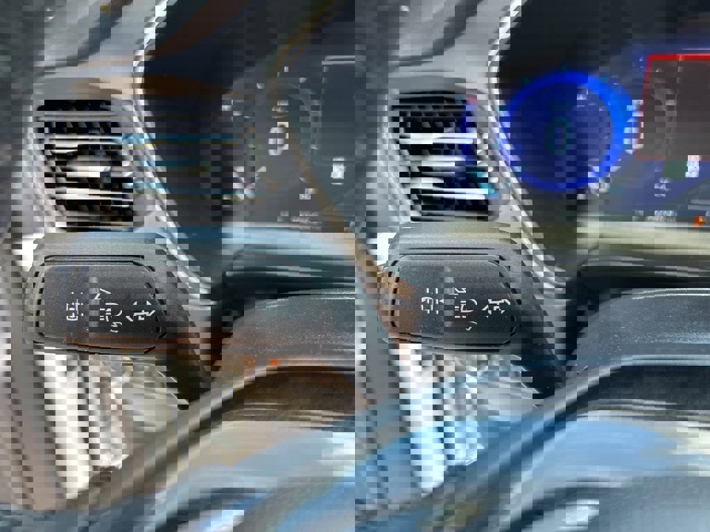 Used 2022 Ford Escape SEL w/ Technology Package image 31