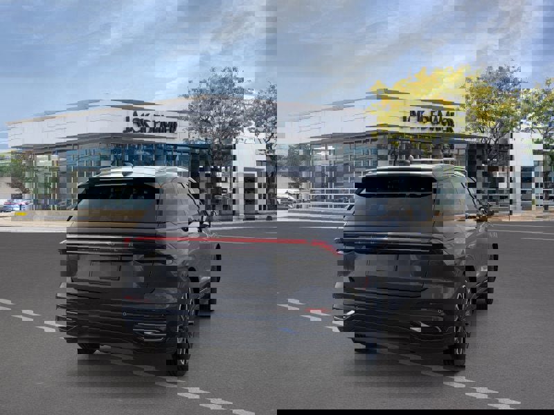 New 2026 Lincoln Nautilus Reserve image 8