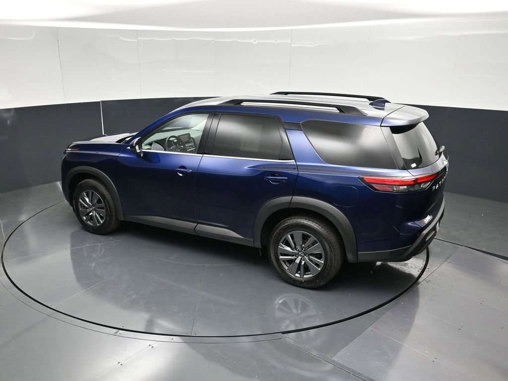 Used 2025 Nissan Pathfinder SV AWD/4WD image 47