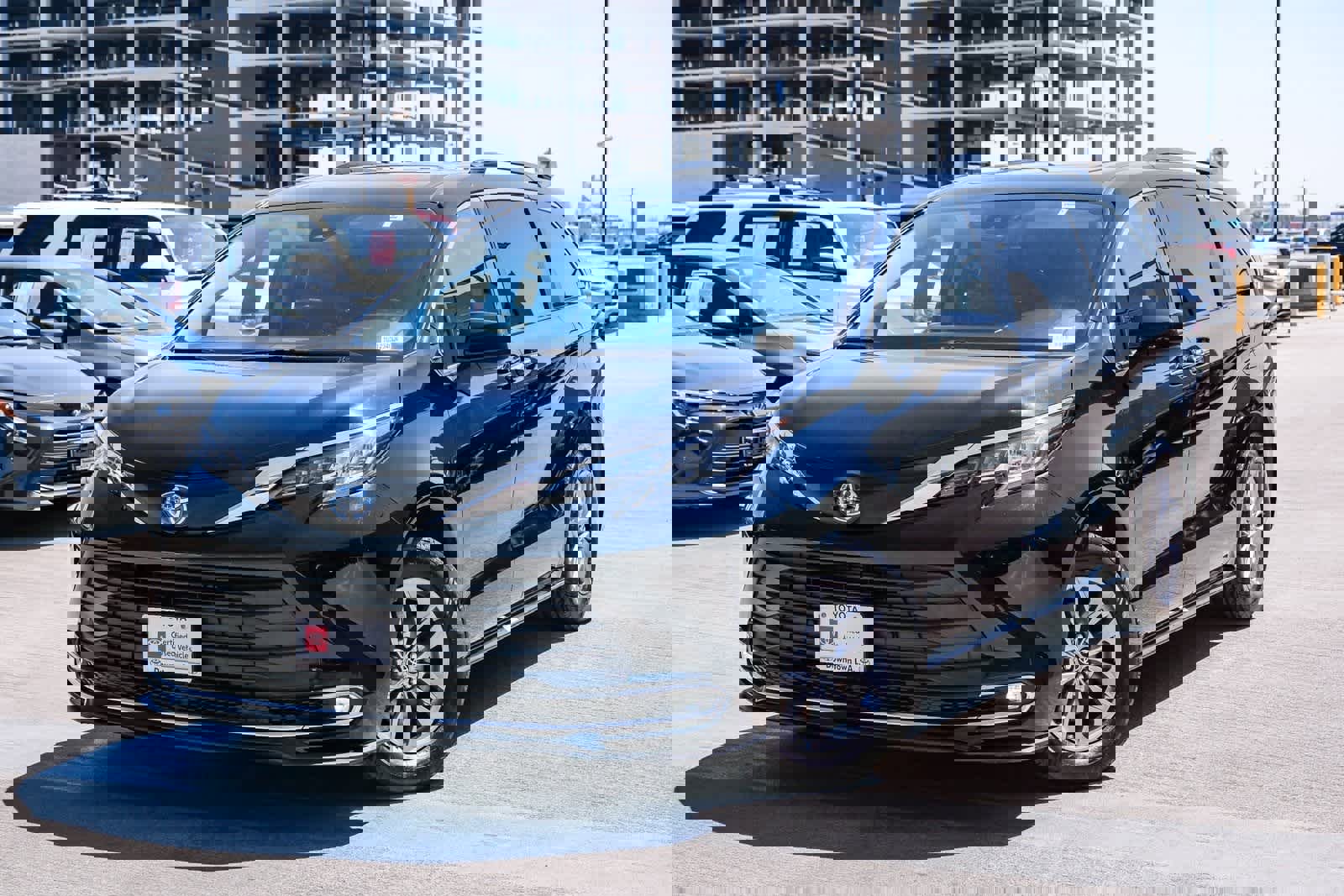 Certified 2023 Toyota Sienna XLE