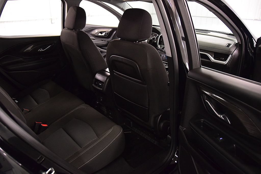 Used 2024 GMC Terrain SLE w/ Driver Convenience Package AWD/4WD image 30