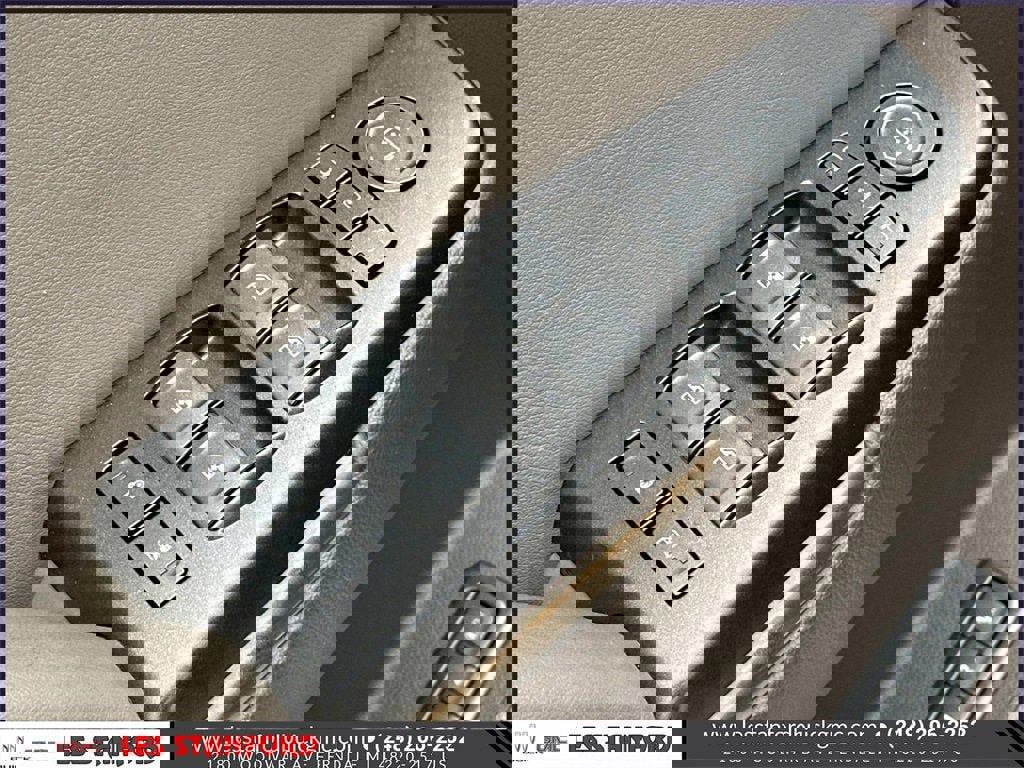 Used 2018 GMC Yukon Denali w/ Denali Ultimate Package image 18