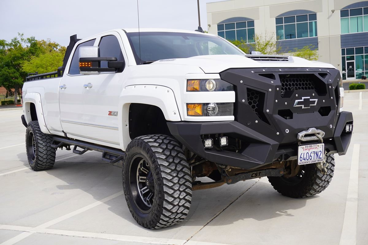 Used 2019 Chevrolet Silverado 3500 LTZ w/ Duramax Plus Package AWD/4WD image 10