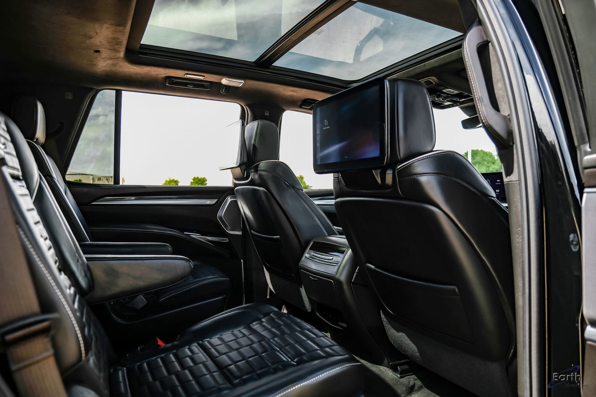 Used 2025 Cadillac Escalade V AWD/4WD image 79