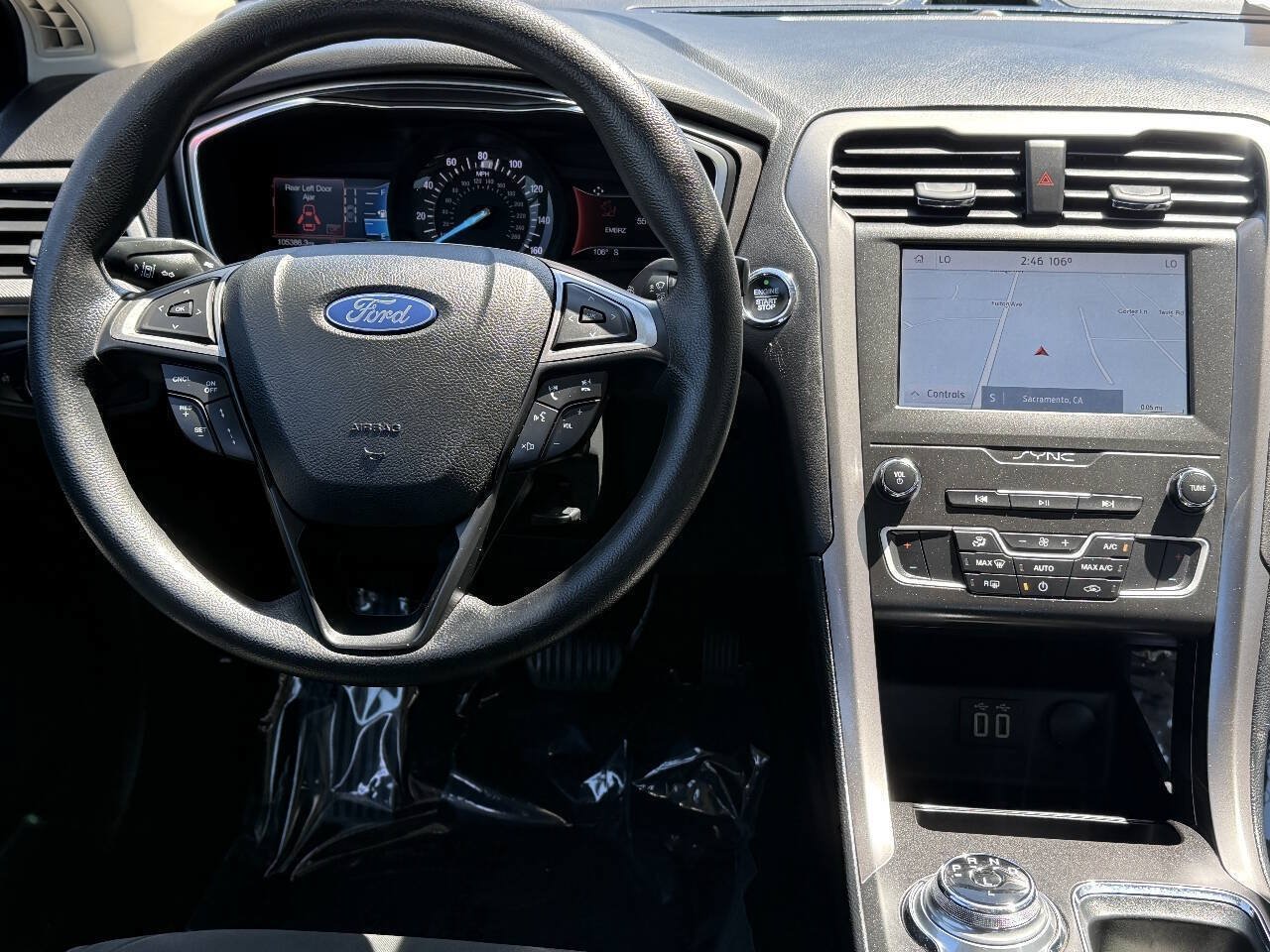 Used 2020 Ford Fusion SE FWD image 7