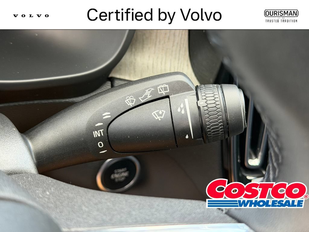 Used 2023 Volvo XC40 B5 Plus w/ Driver Assist Package AWD/4WD image 34