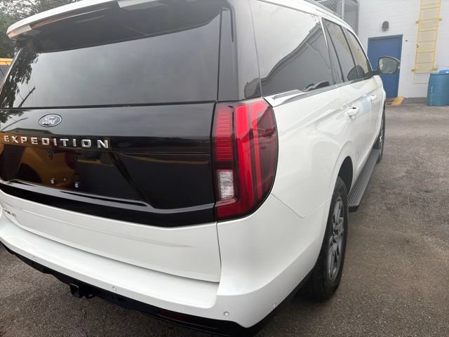 Used 2025 Ford Expedition Active AWD/4WD image 24