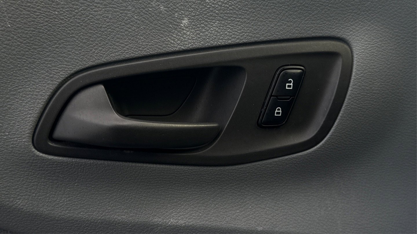 Used 2017 Ford Transit 350 XL image 35