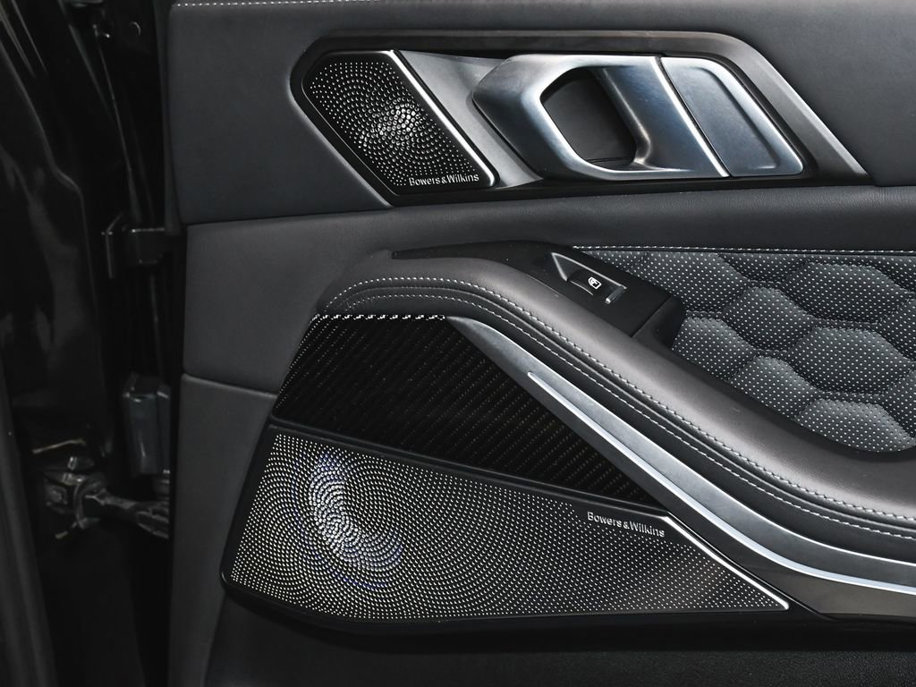 Used 2022 BMW X5 M w/ Competition Package image 16