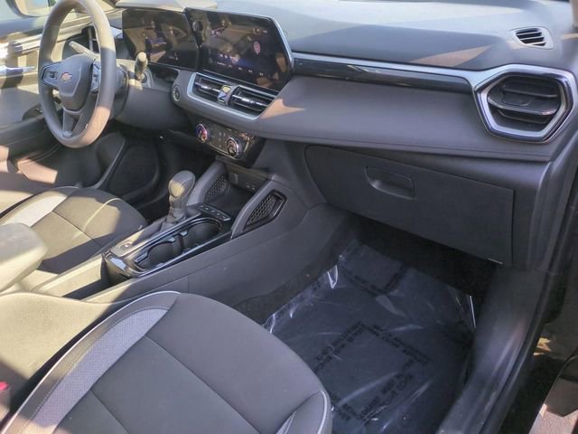 Used 2025 Chevrolet TrailBlazer LT image 5