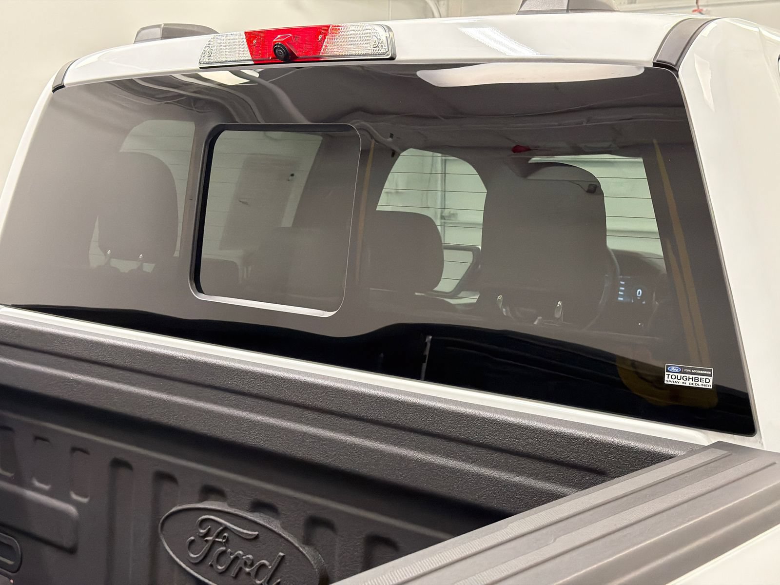 Used 2023 Ford F150 Lightning Lariat AWD/4WD image 8