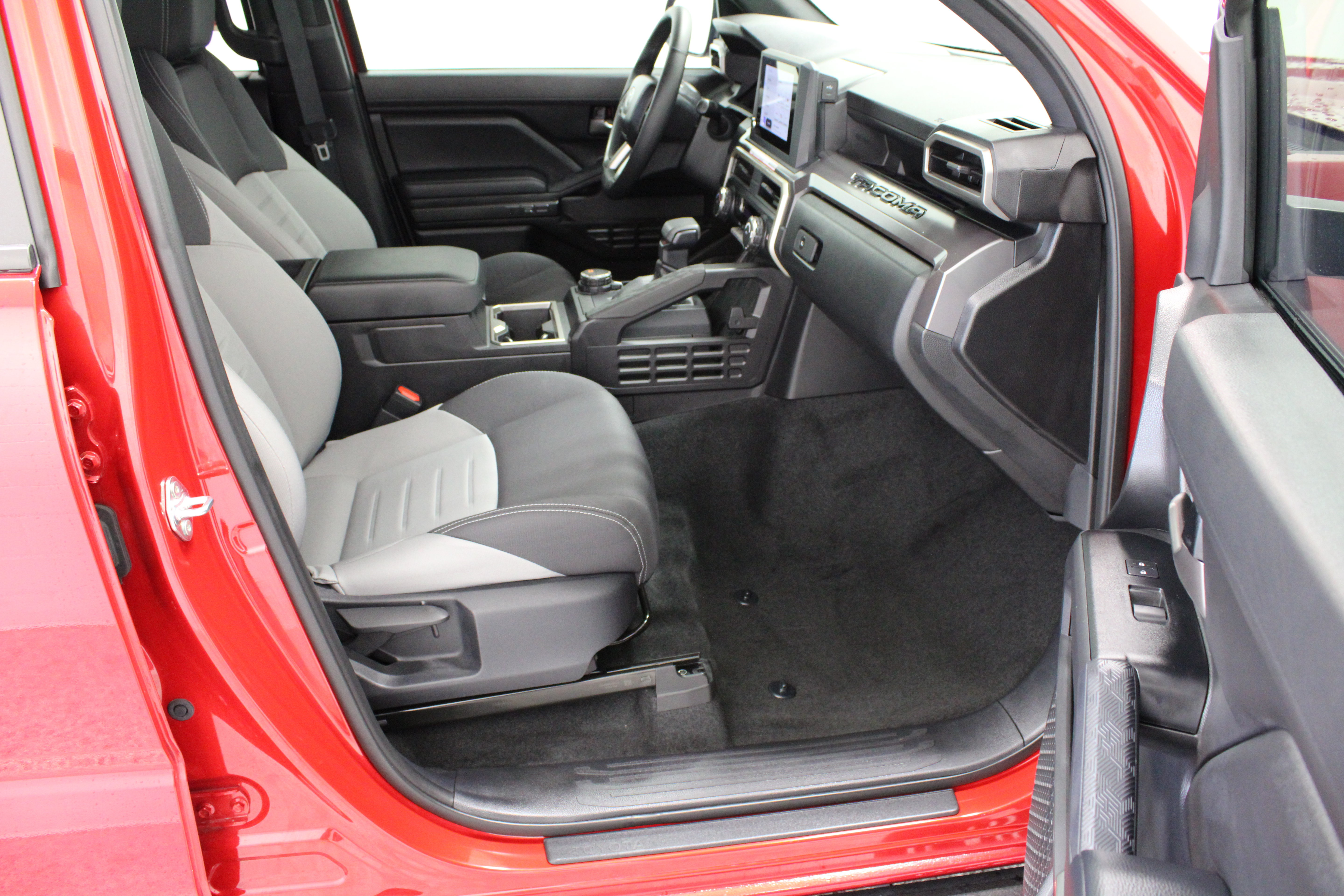 Certified 2026 Toyota Tacoma TRD Sport AWD/4WD image 36