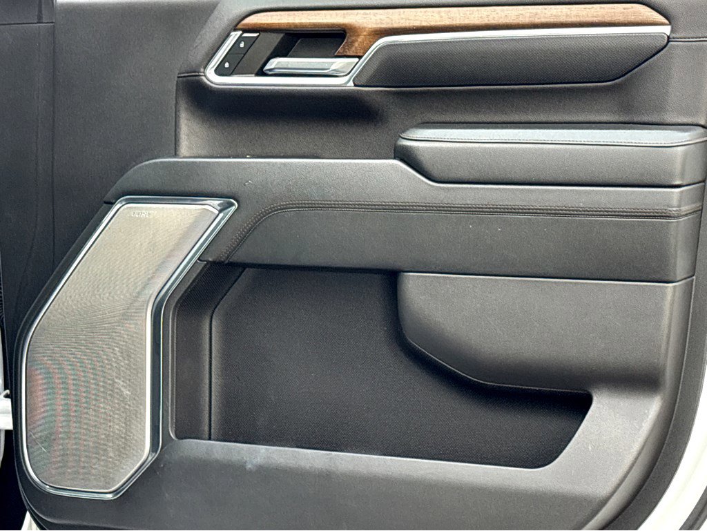 Used 2024 Chevrolet Silverado 2500 High Country w/ Technology Package image 14