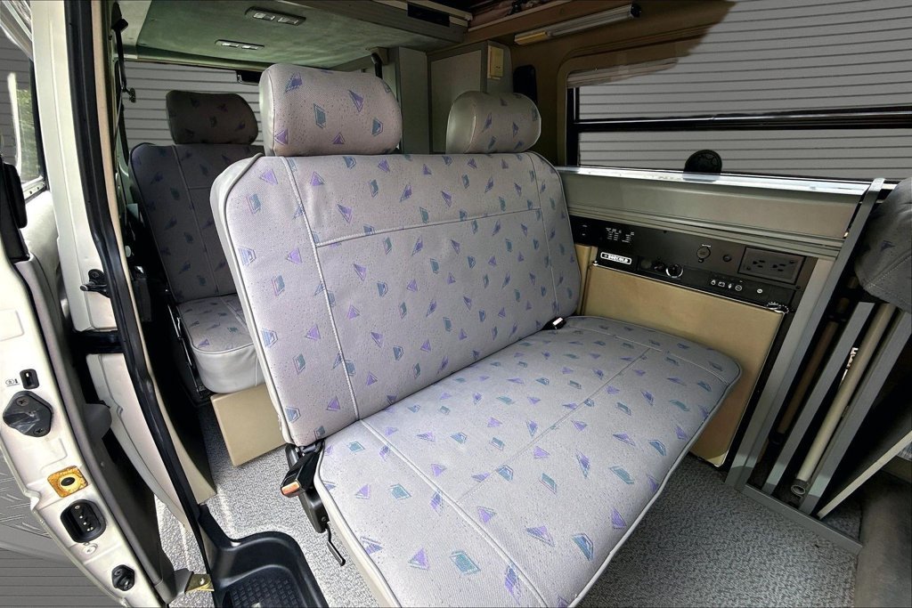 Used 1999 Volkswagen Eurovan Camper FWD image 28