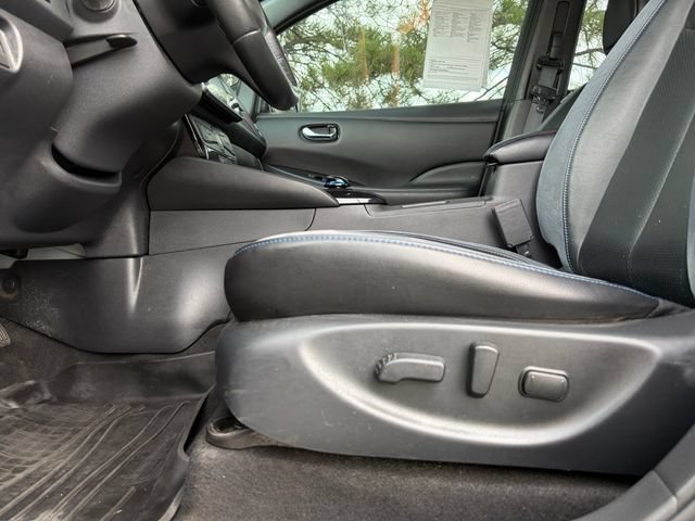 Used 2018 Nissan Leaf SL w/ SL Technology Package FWD image 13