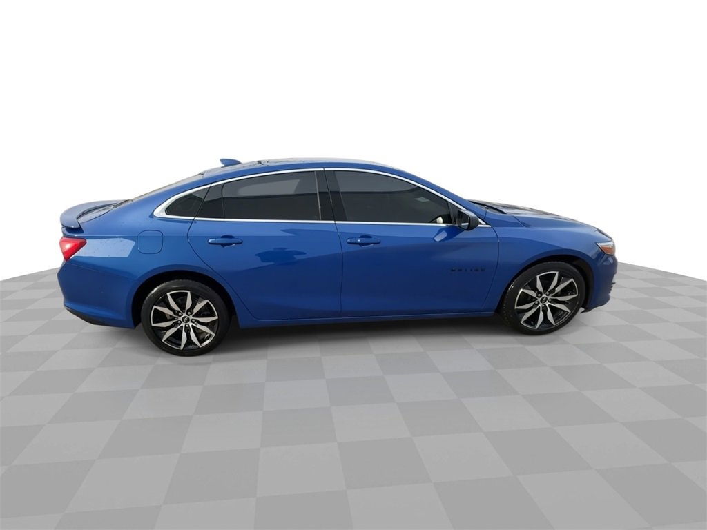 Certified 2023 Chevrolet Malibu RS w/ Driver Confidence Package image 9