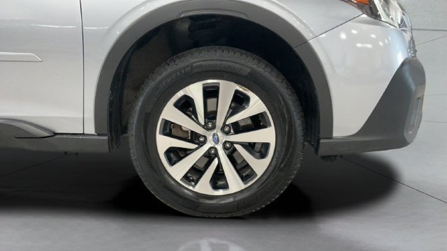 Used 2022 Subaru Outback Premium AWD/4WD image 22