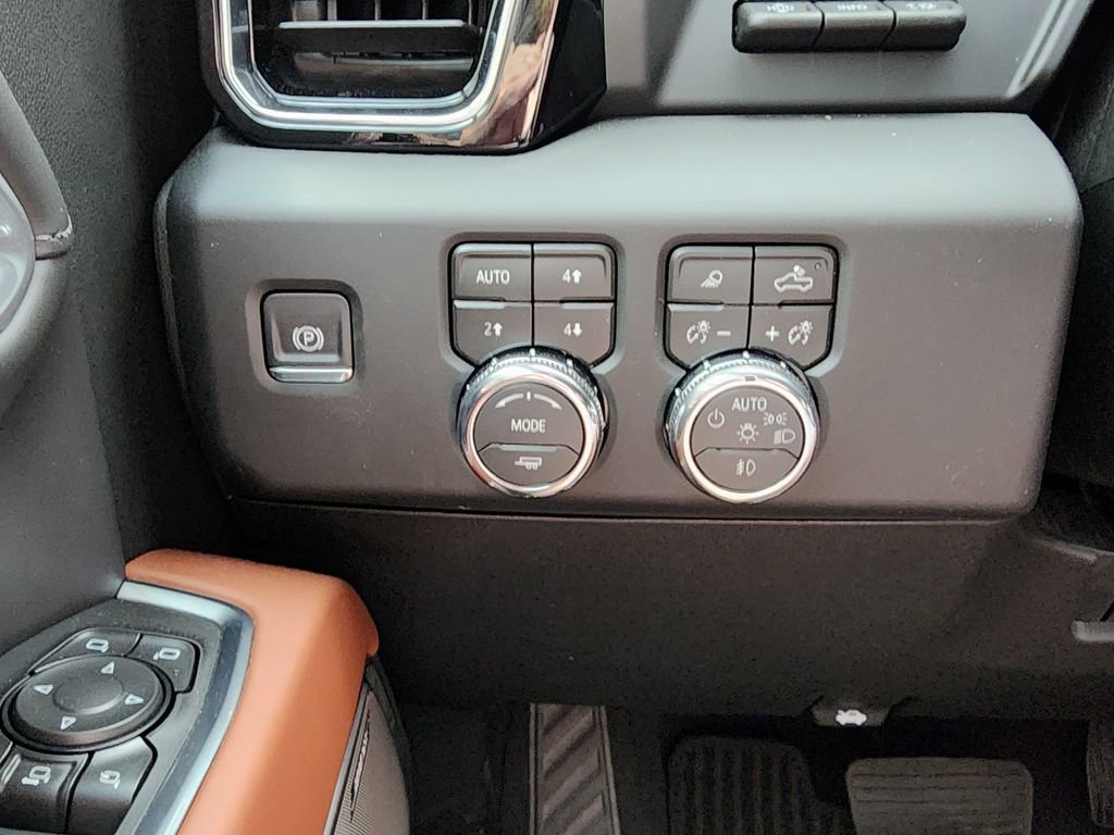 New 2026 GMC Sierra 3500 Denali Ultimate image 22