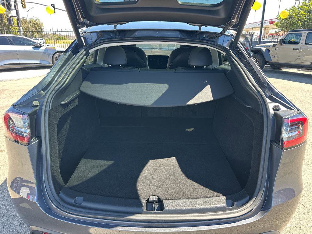 Used 2023 Tesla Model Y Long Range AWD/4WD image 33