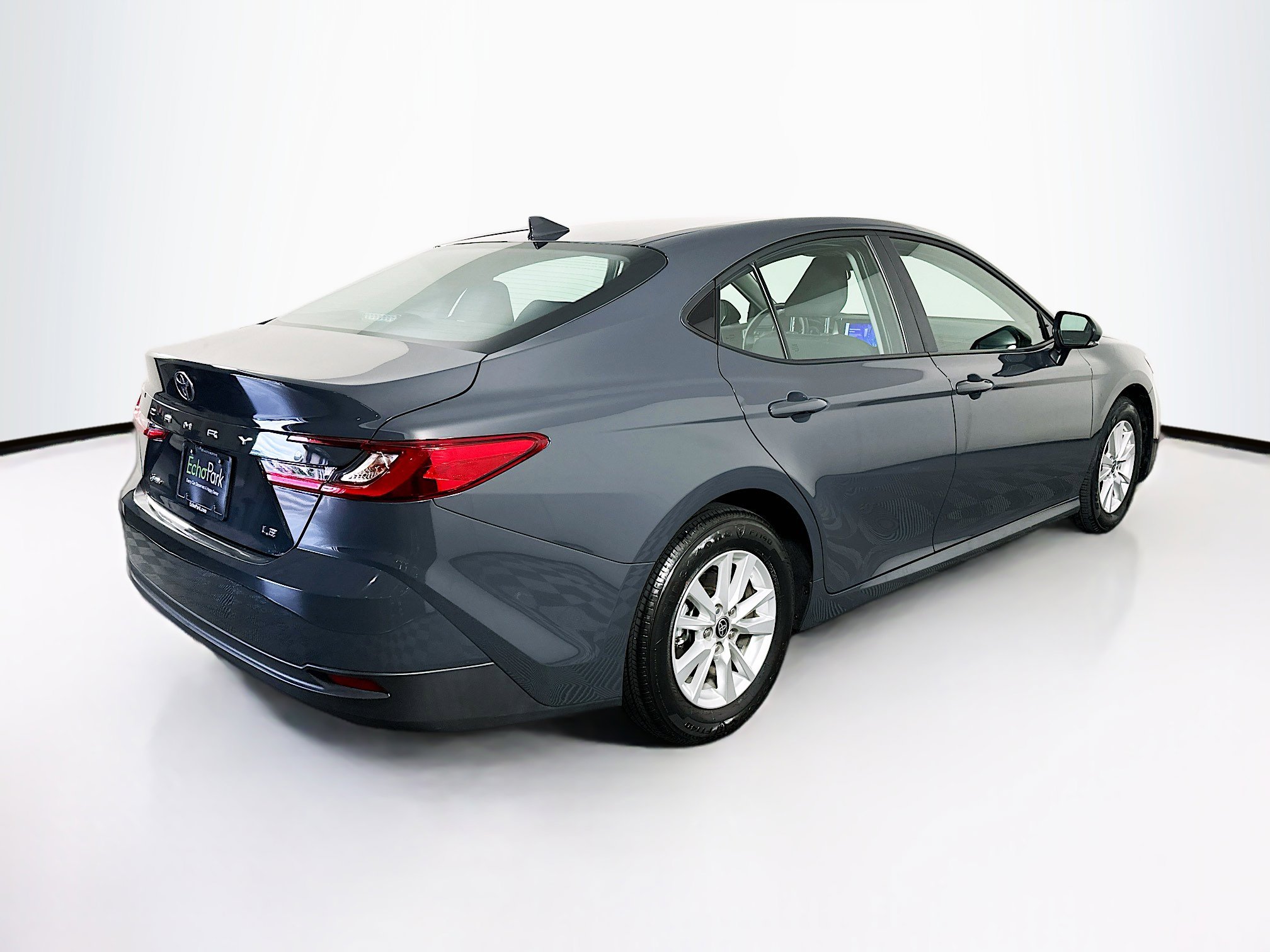 Used 2025 Toyota Camry LE image 9