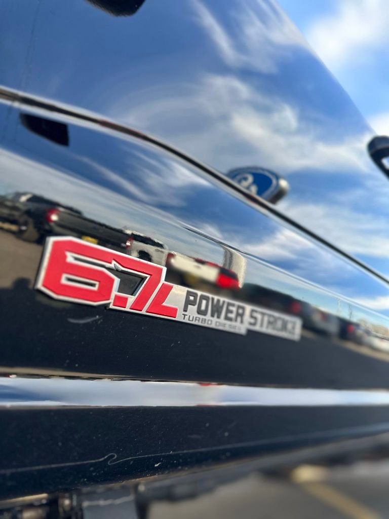 Used 2023 Ford F250 Lariat w/ Lariat Ultimate Package AWD/4WD image 8