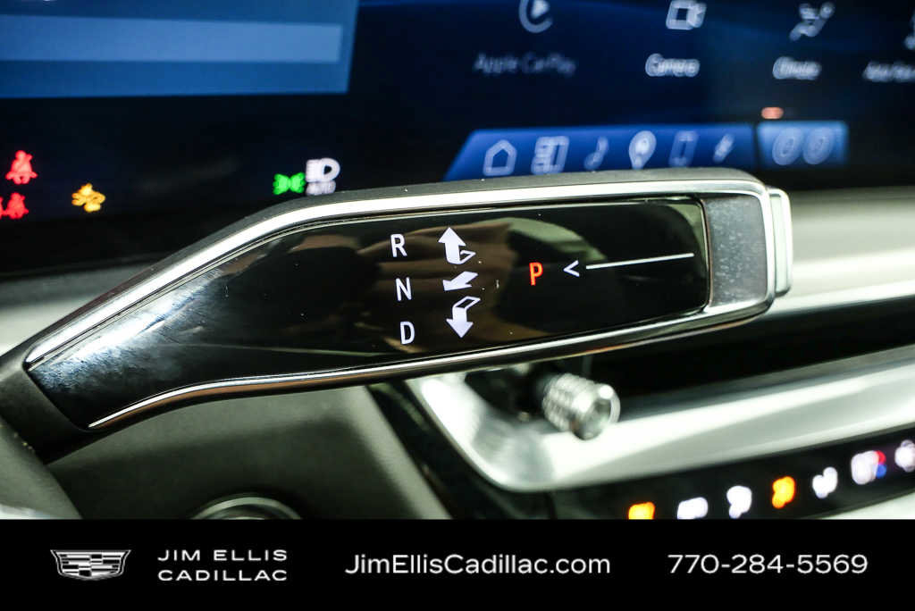 Used 2024 Cadillac Lyriq Sport AWD/4WD image 17