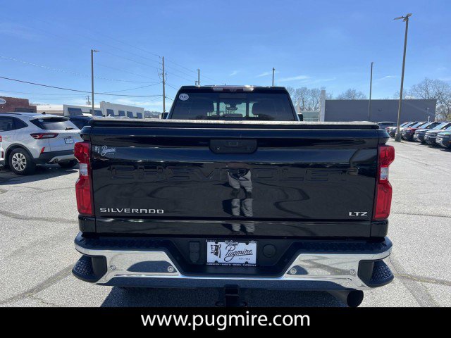 Used 2020 Chevrolet Silverado 3500 LTZ w/ LTZ Premium Package image 6
