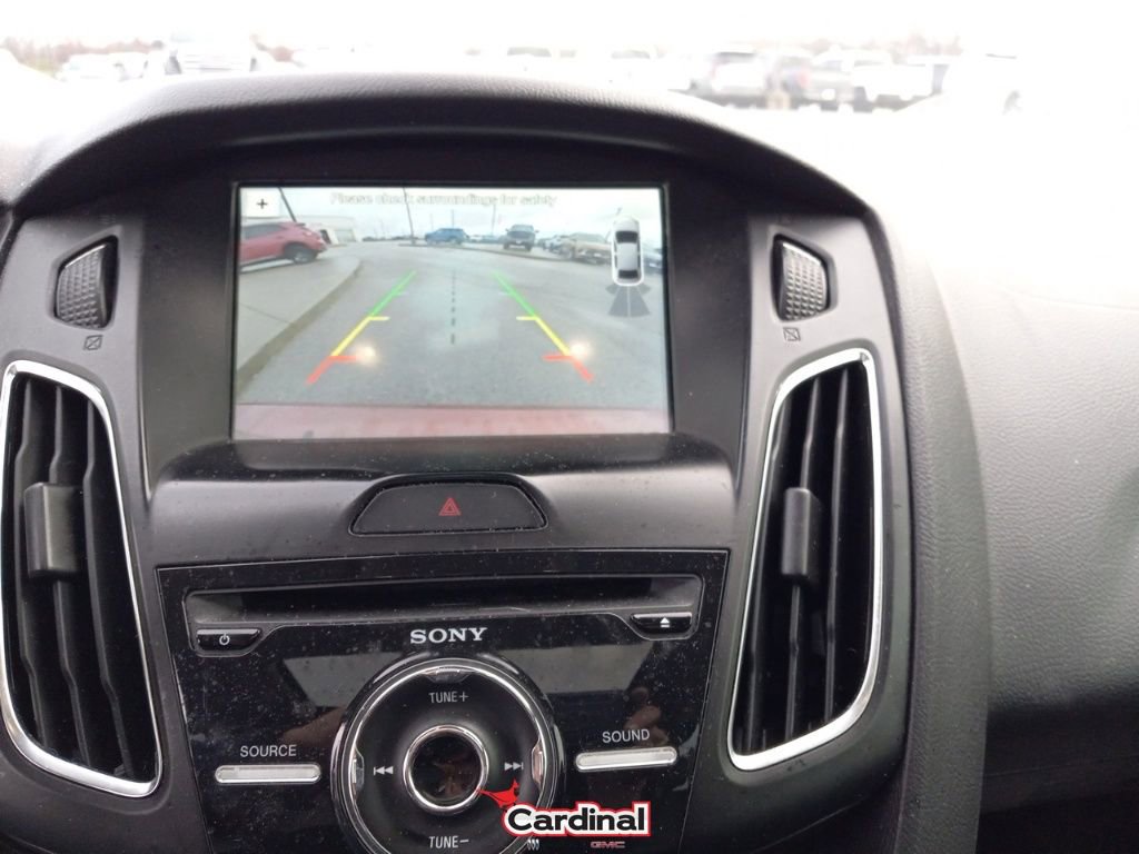 Used 2018 Ford Focus Titanium w/ Titanium Technology Package image 30