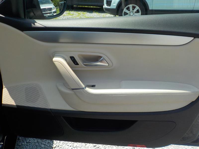 Used 2012 Volkswagen CC Lux image 23