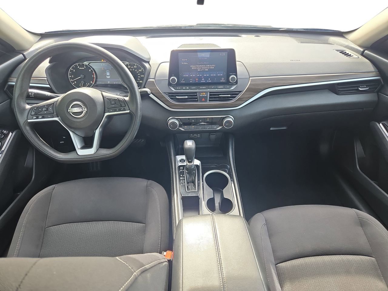 Used 2023 Nissan Altima 2.5 SV FWD image 9