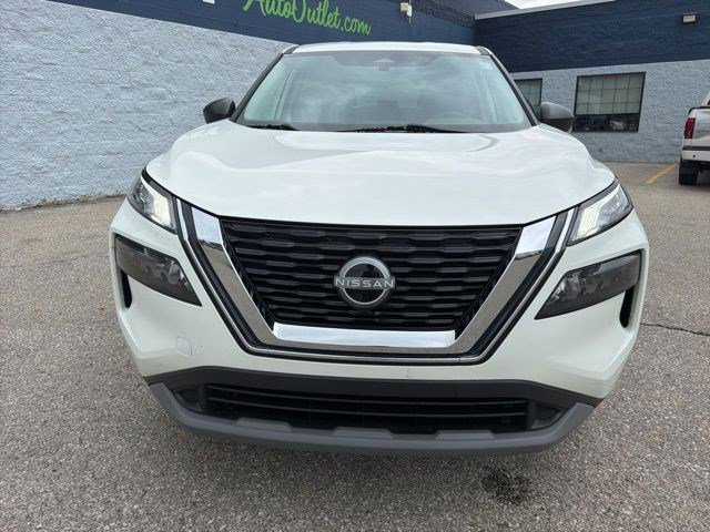 Used 2023 Nissan Rogue S FWD image 8