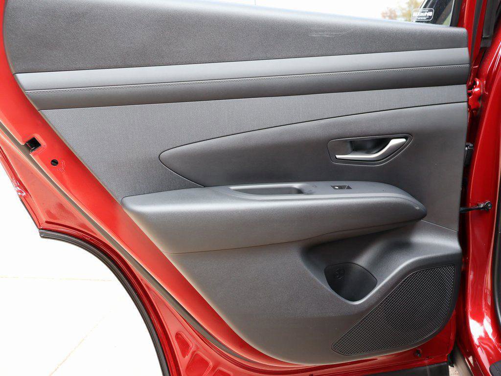 New 2026 Hyundai Tucson SEL image 18