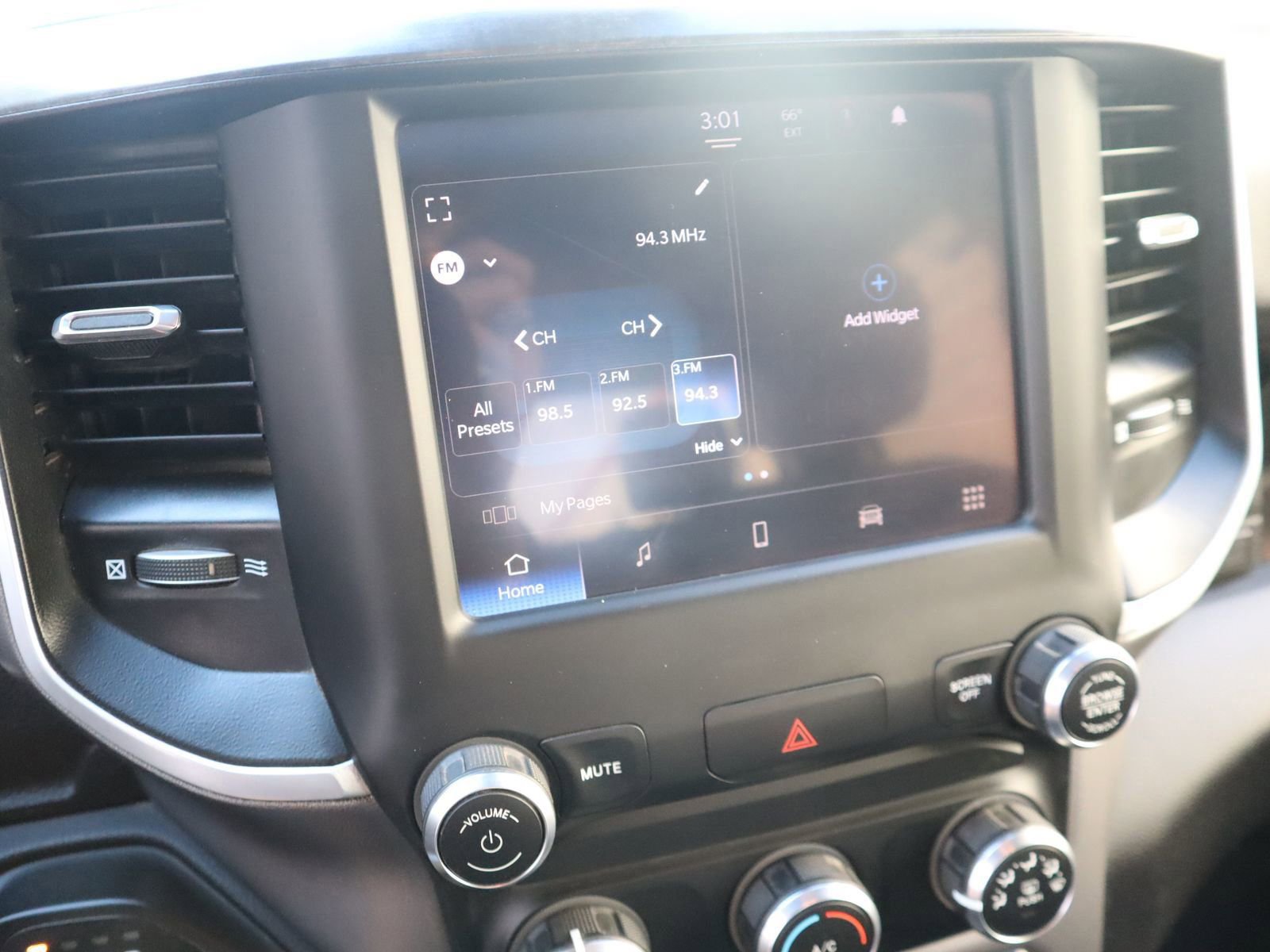 Used 2023 RAM 2500 Big Horn w/ Level 1 Equipment Group image 44