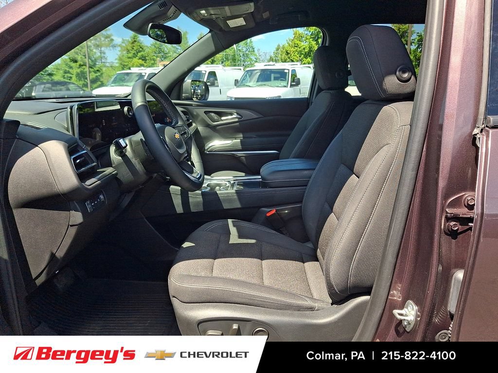Certified 2024 Chevrolet Traverse LT w/ LPO, Floor Liner Package AWD/4WD image 18
