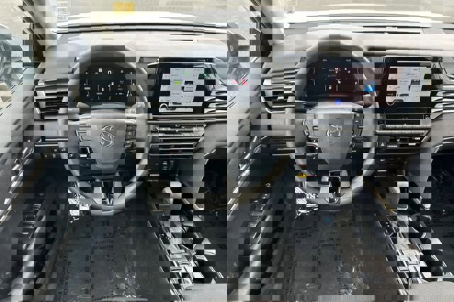 Certified 2025 Toyota Camry LE image 18