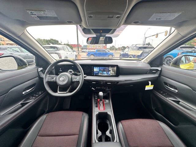 New 2025 Nissan Kicks SR image 32