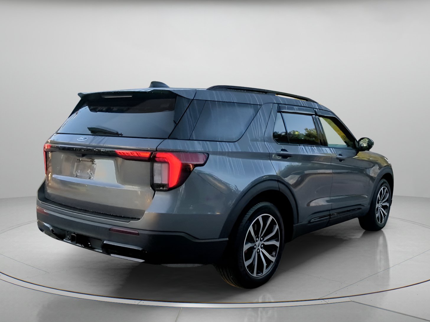 Certified 2026 Ford Explorer ST-Line w/ ST-Line Street Pack RWD image 27