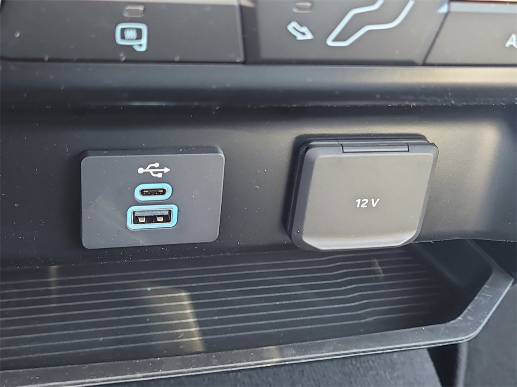 Used 2025 Ford F250 XL w/ STX Appearance Package image 18