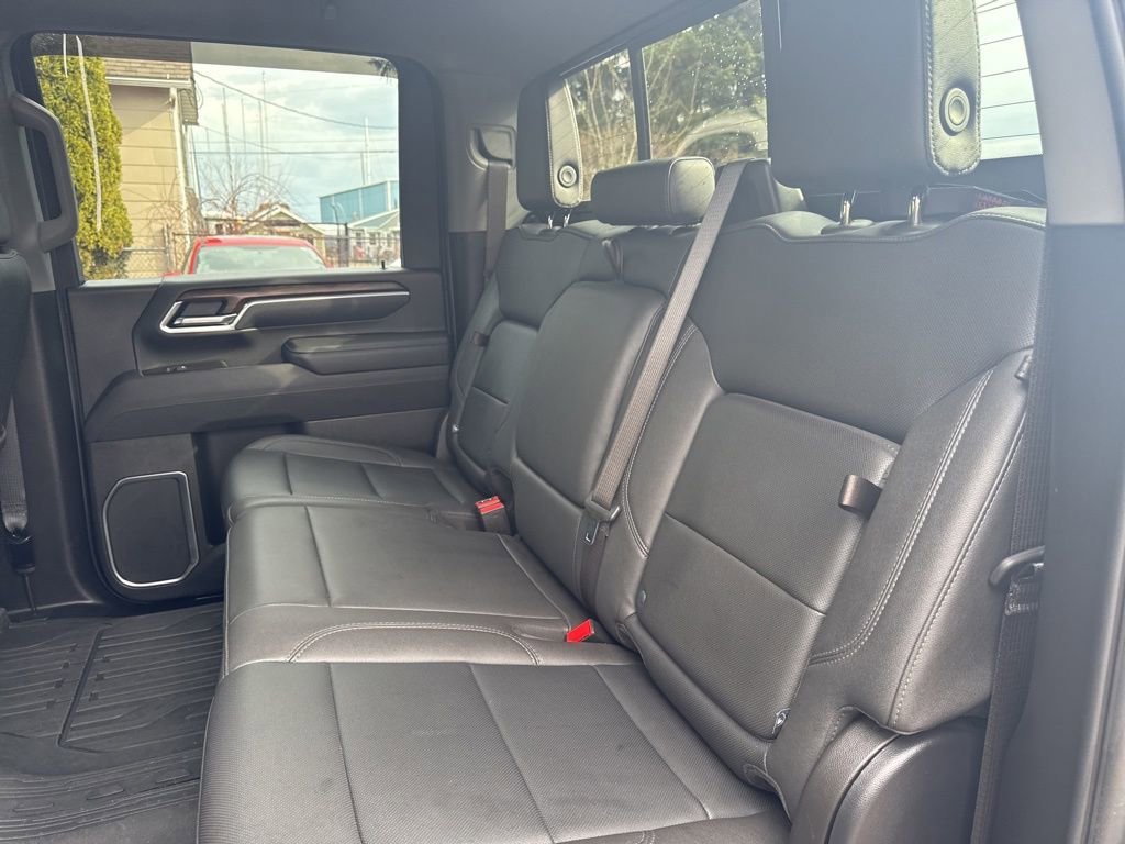 Used 2025 GMC Sierra 2500 SLT image 34