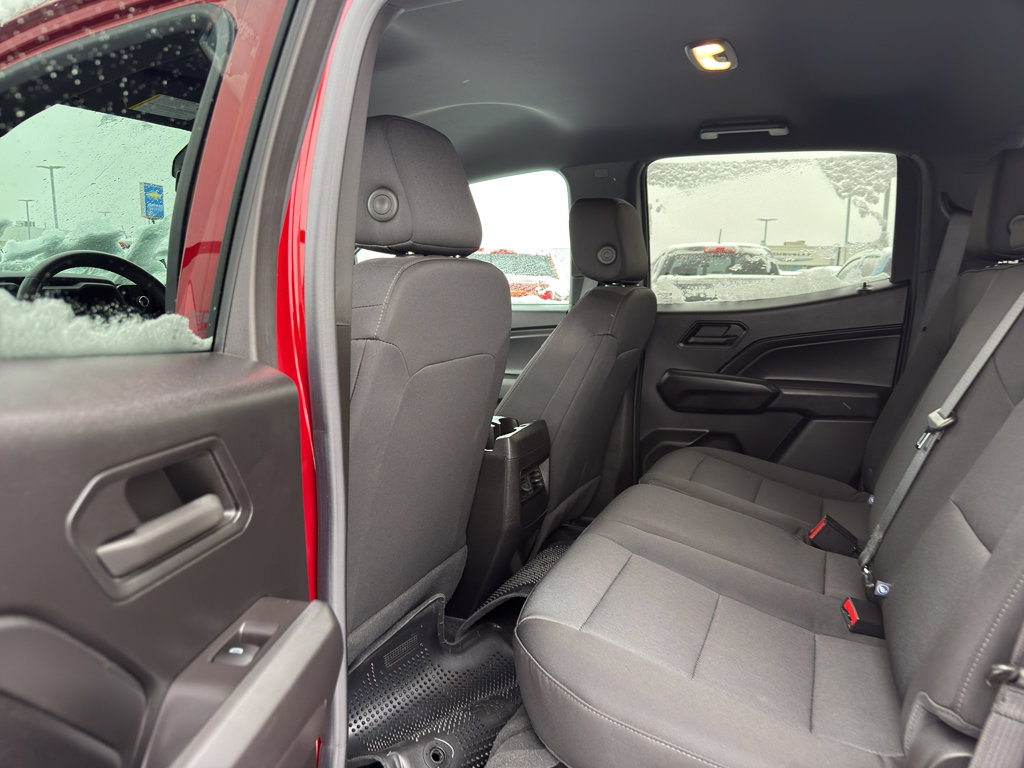 Used 2023 Chevrolet Colorado Trail Boss w/ Technology Package image 28