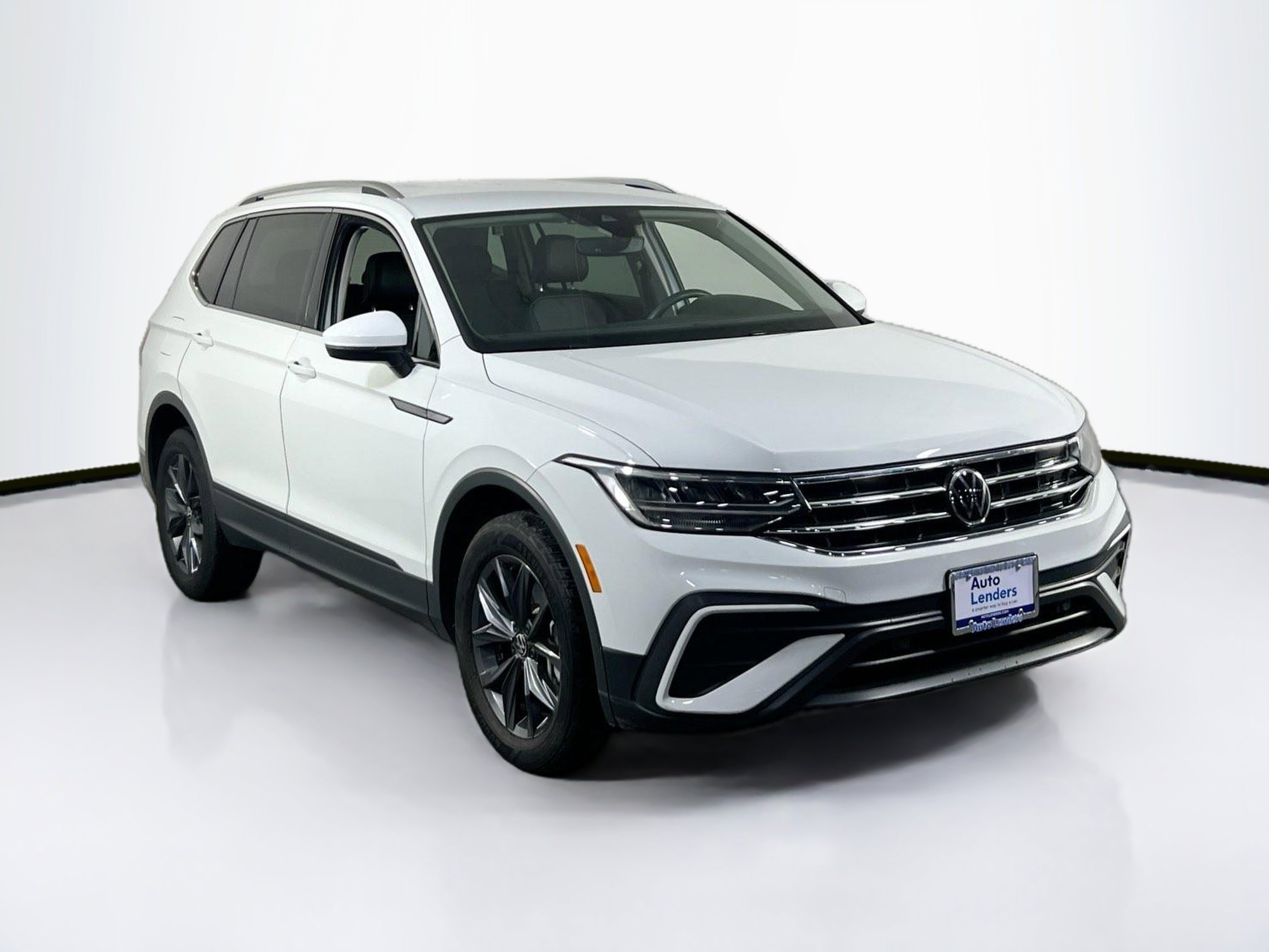 Used 2022 Volkswagen Tiguan SE AWD/4WD image 3