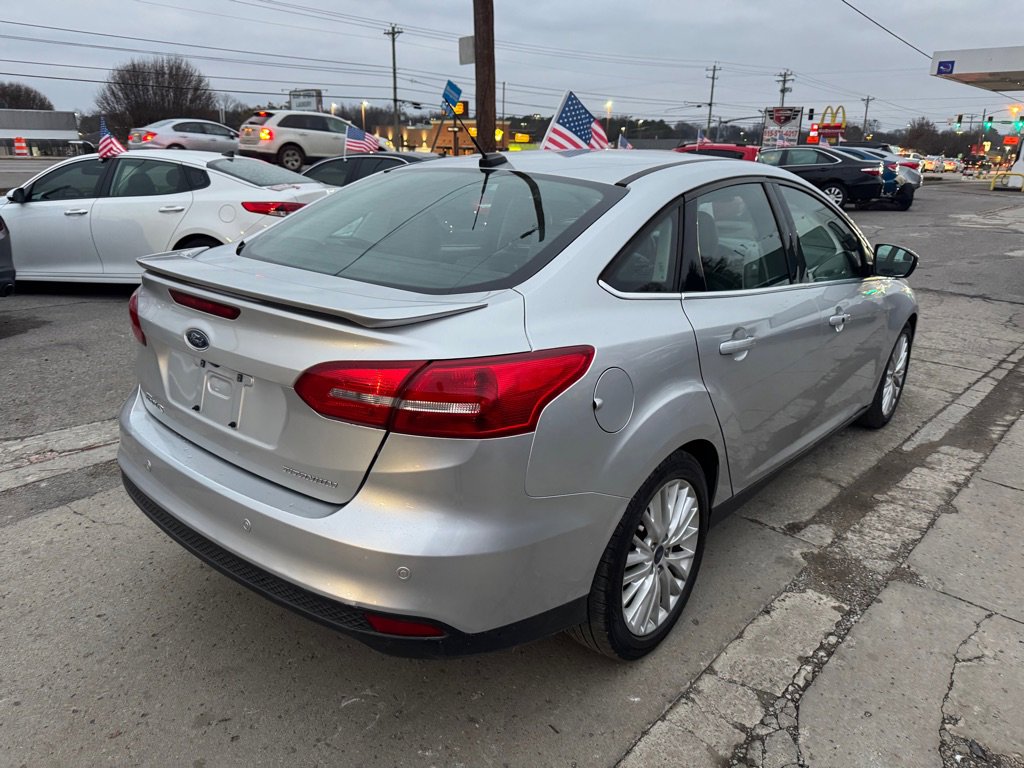 Used 2017 Ford Focus Titanium w/ Titanium Technology Package image 5