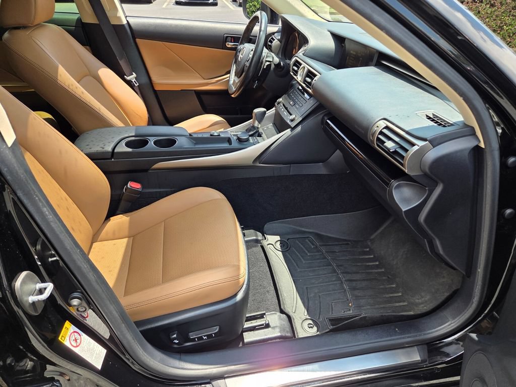 Used 2016 Lexus IS 200t w/ Premium Package RWD image 15