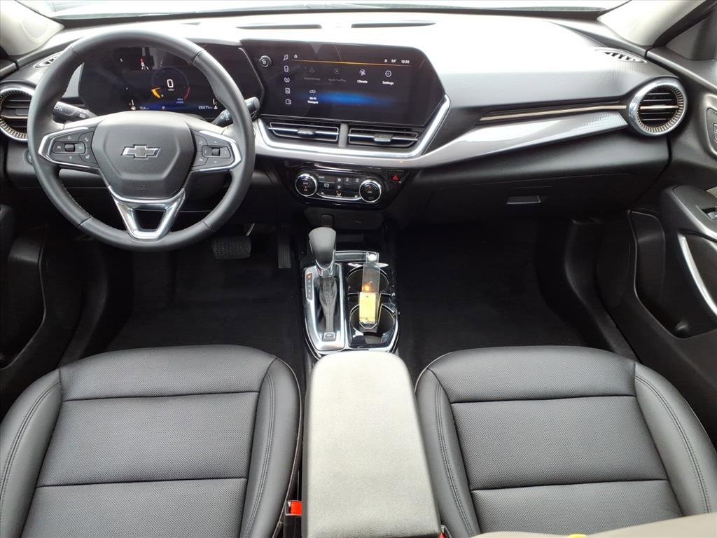 Used 2025 Chevrolet Trax ACTIV w/ Sunroof Package image 28
