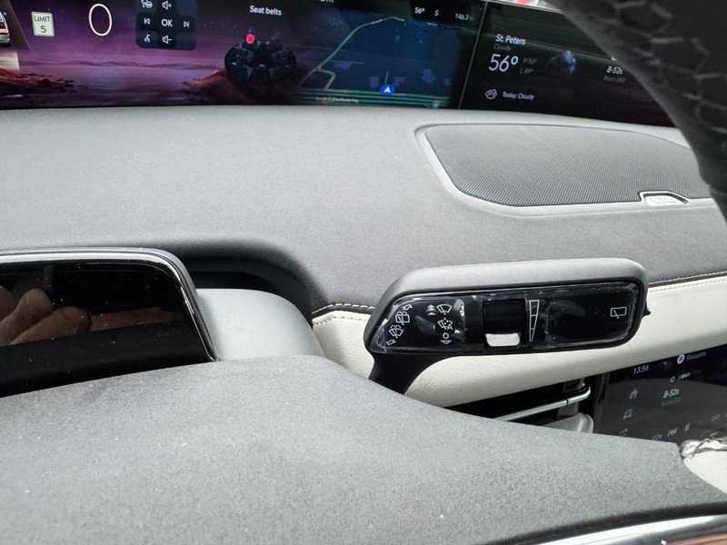 New 2025 Lincoln Navigator Reserve image 21