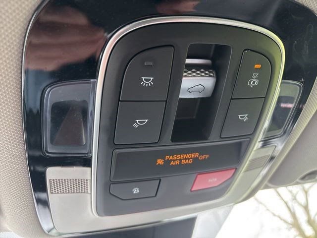 Used 2023 Hyundai Santa Fe SEL w/ Premium Package AWD/4WD image 27