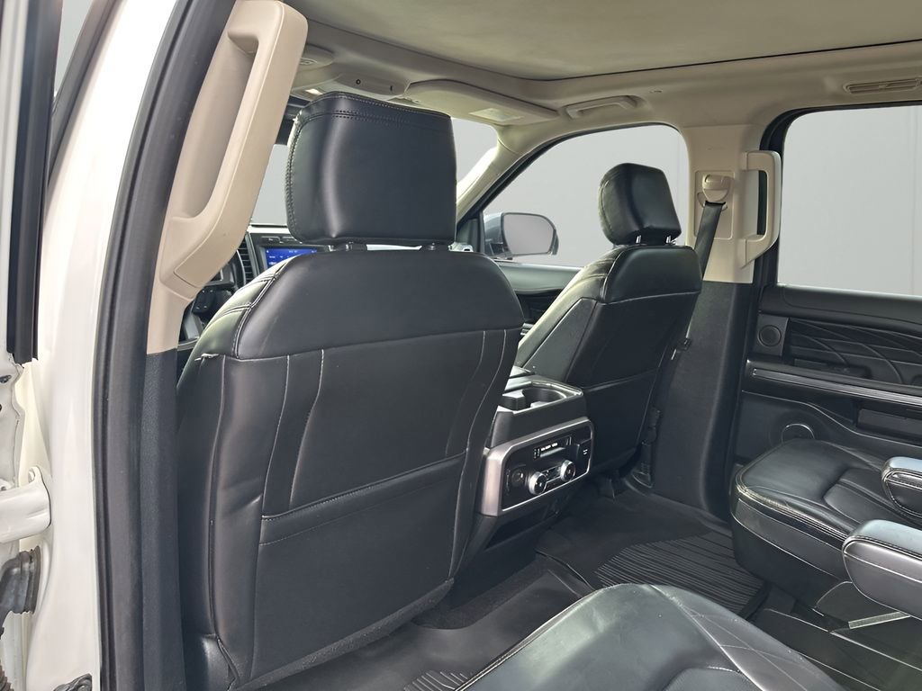 Used 2021 Ford Expedition Platinum image 17