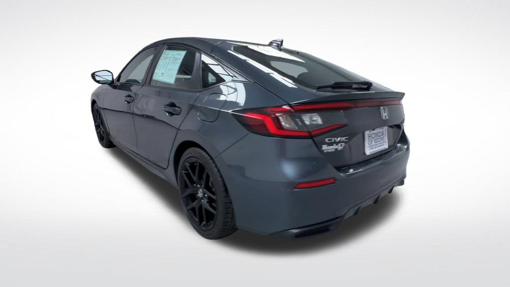 Used 2025 Honda Civic Sport image 9